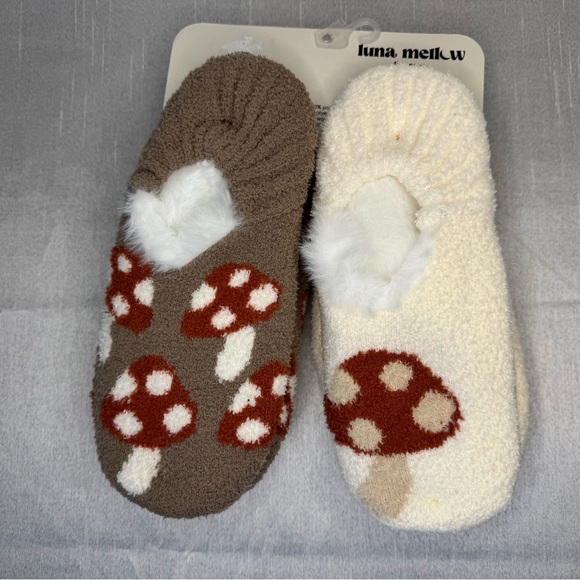 Luna Mellow Mushroom Slipper socks - Picture 2 of 5